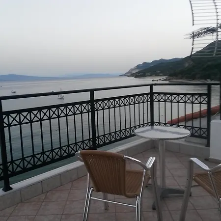 Delfinia Platanias (Thessaly)