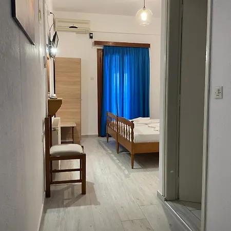 Delfinia プラタニアス