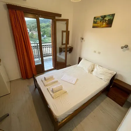 Delfinia Apartment *