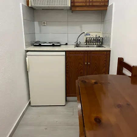 Delfinia プラタニアス