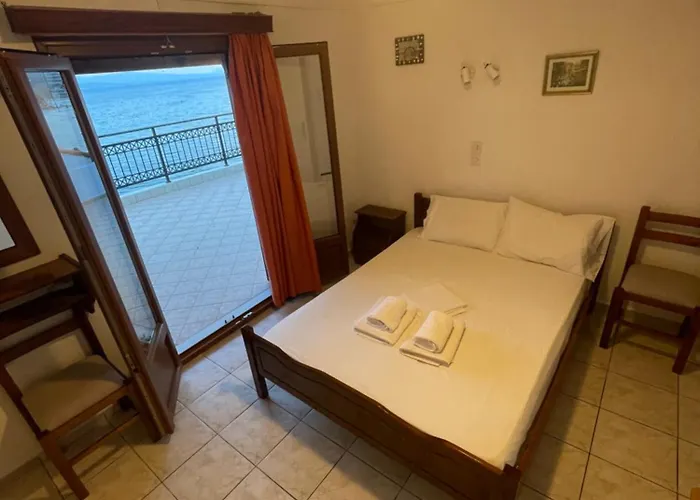 Delfinia * Платаньяс