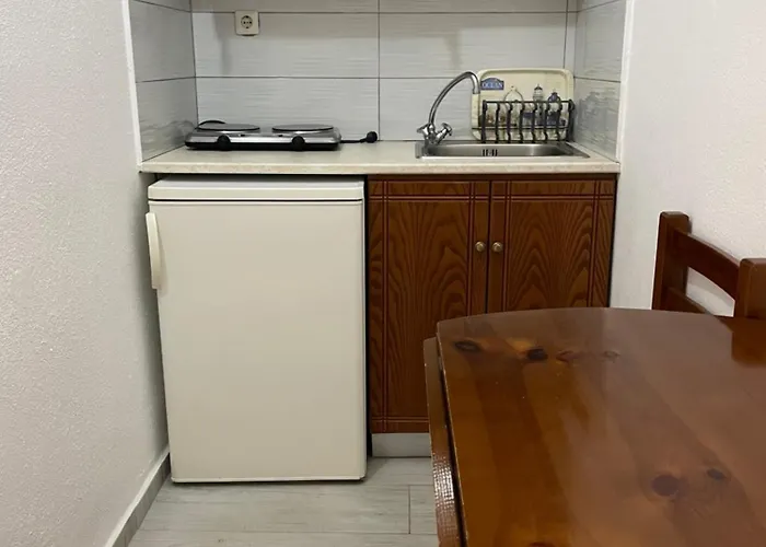 Delfinia Платаньяс